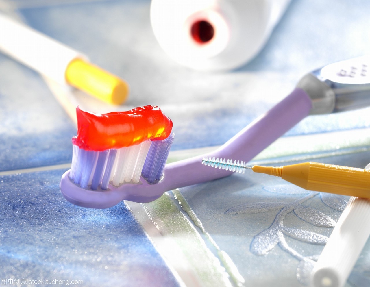 守護(hù)微笑的防線 口腔衛(wèi)生與日常用品的科學(xué)指南